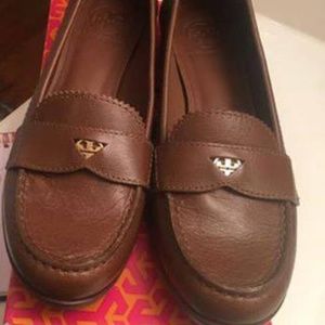 Tory Burch Bison Brown Loafers